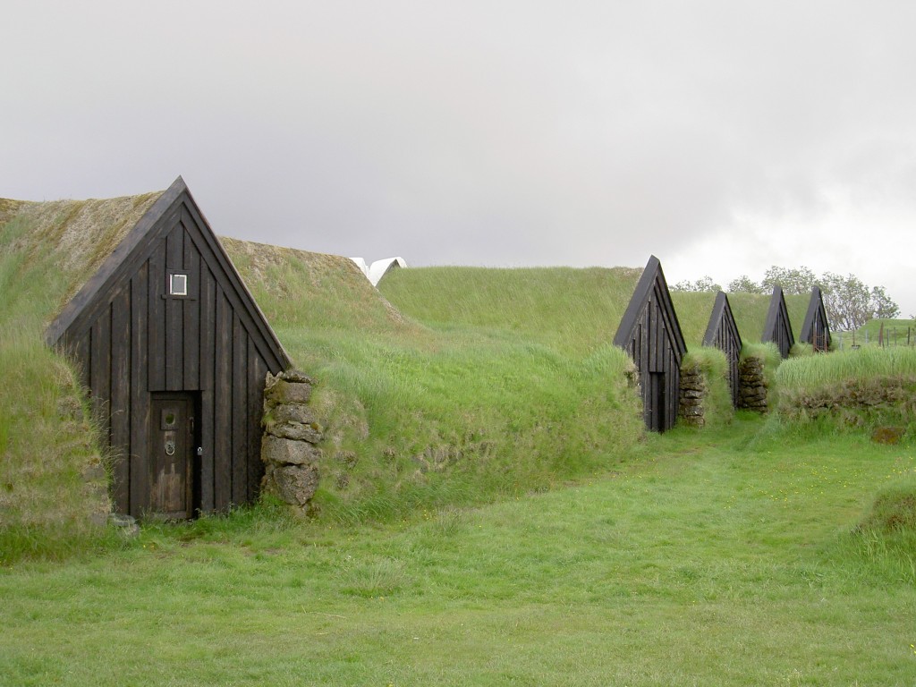 Iceland_Keldur_Earth_covered_homes